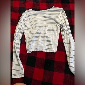 Long sleeve crop top